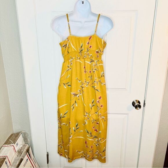 One Clothing Los Angeles Button Front Smocked Floral Midi Dress Mustard Yellow S - Picture 8 of 11